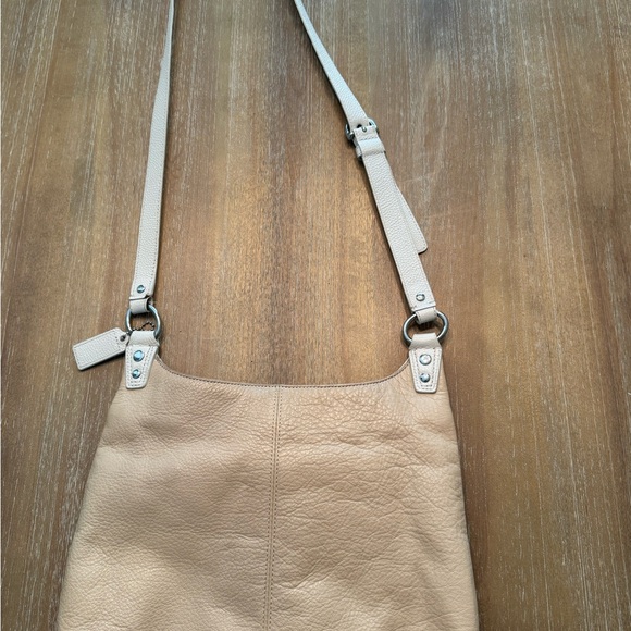 Coach Tan Leather Shoulder Bag - Picture 2 of 14